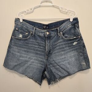 NWT GAP Distressed Cut-Off Jean Shorts